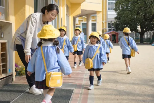 登園・自由あそびのようす