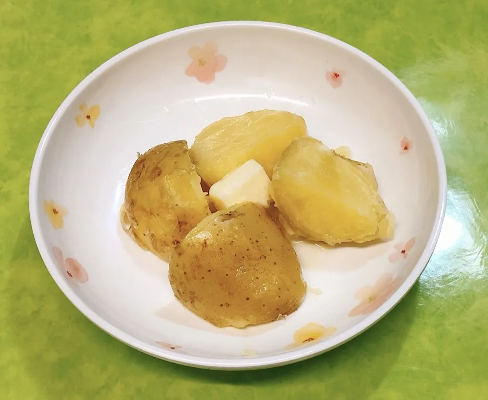預かり保育のおやつのようす